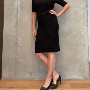 Adrianna Papell Black Pencil Skirt with illusion pleating Size 6